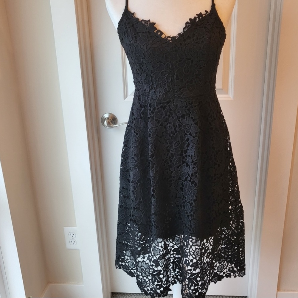 ASTR THE LABEL BLACK LACE DRESS - never worn